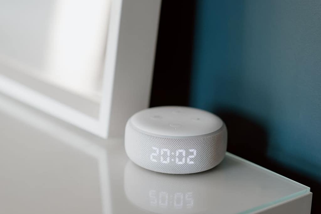 Smart assistant on table